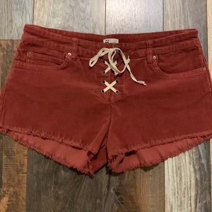 Billabong corduroy short